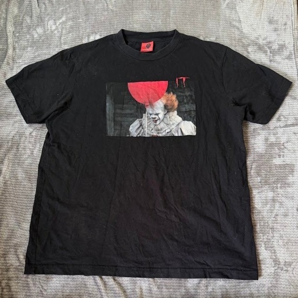 Shoe Palace x IT Pennywise Clown Red Balloon Black Graphic T-Shirt Mens XL